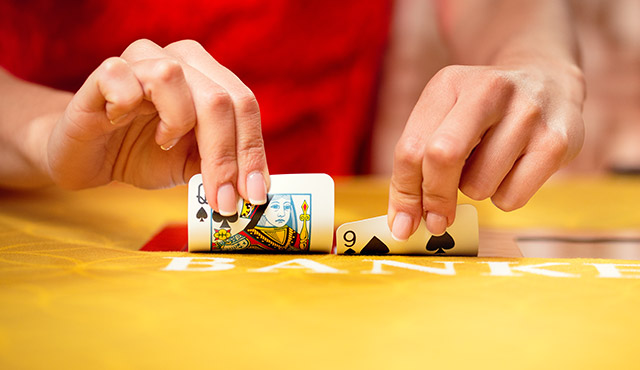 Baccarat Squeeze