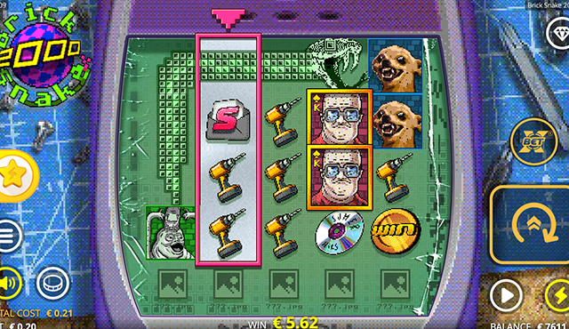 Brick Snake 2000